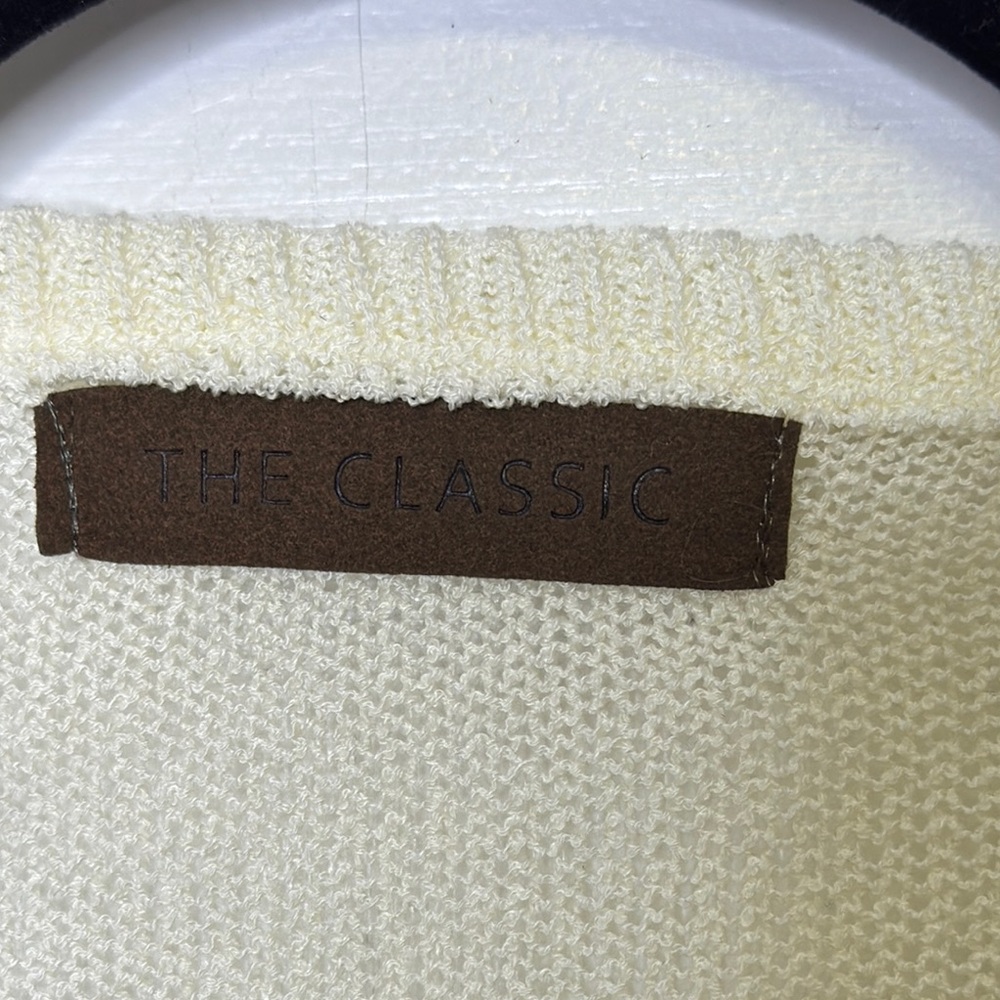 The Classic Red and White Crew Neck Sweater - Picture 3 of 9